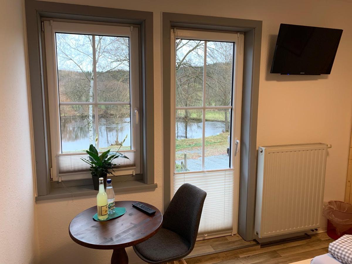 Landgasthof Wetteraperle Raila Bagian luar foto